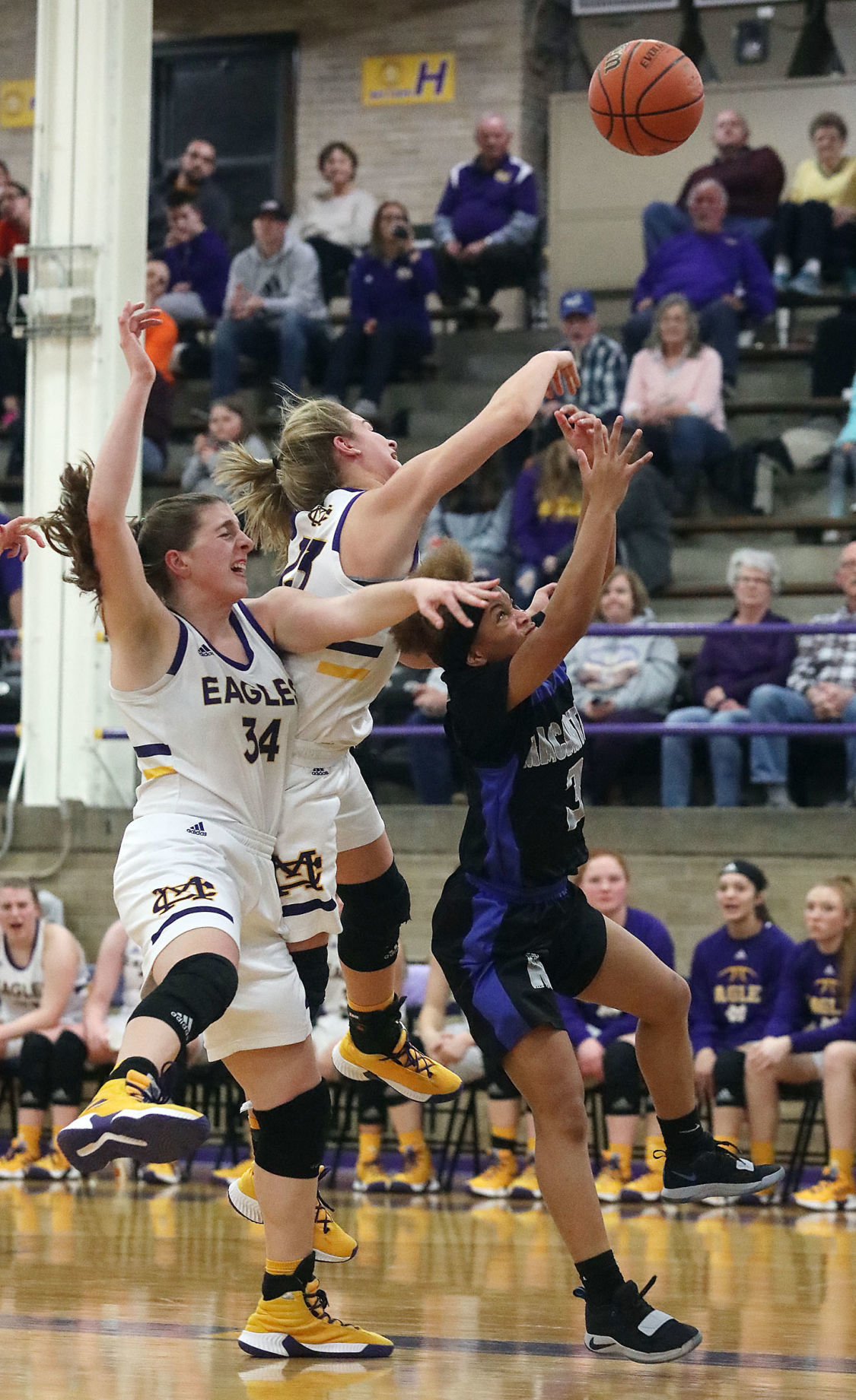 MacArthur vs Civic Memorial girls basketball 1 2.18.19.jpg